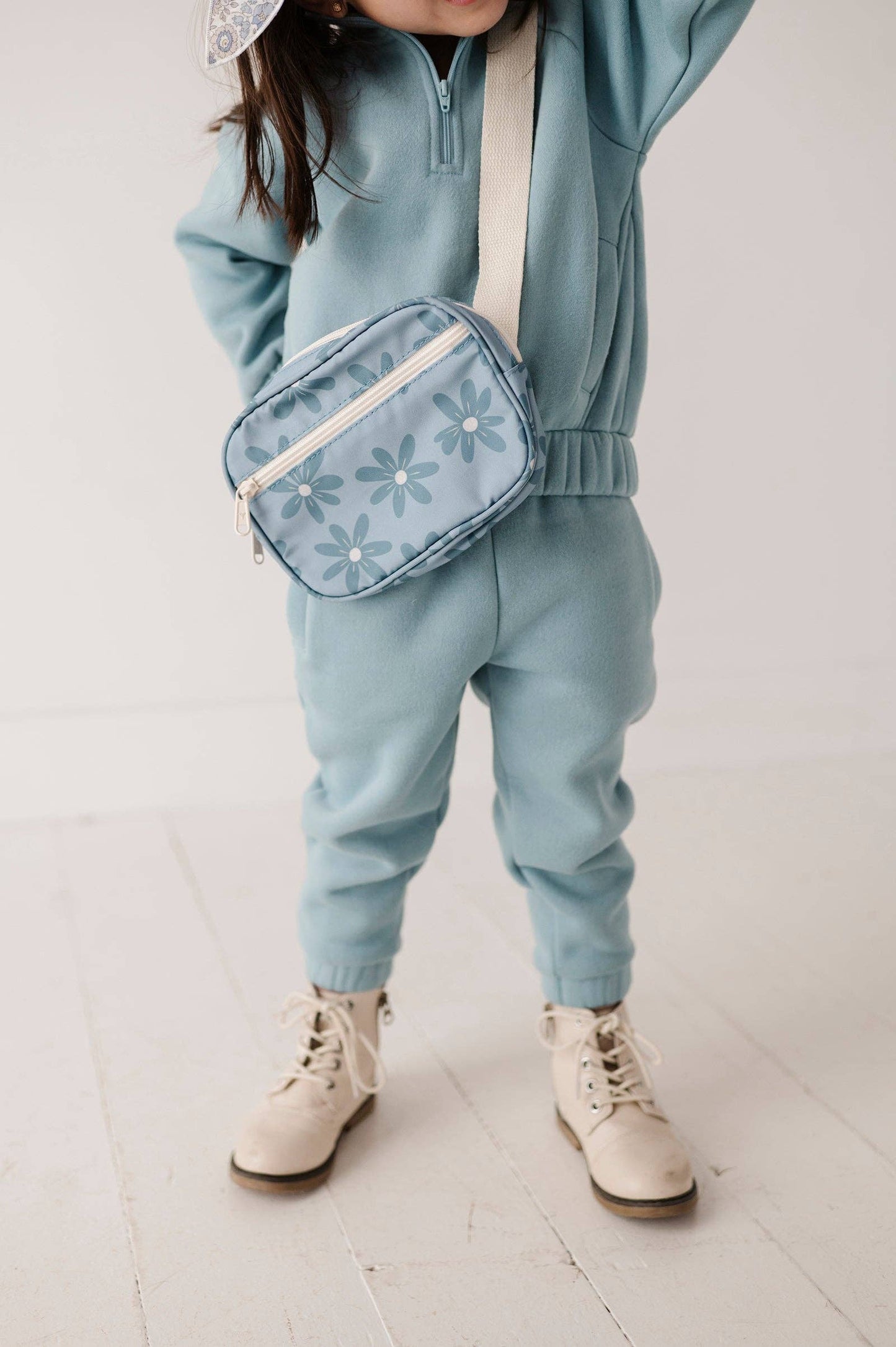 Mini Belt Bag Daisy in Ski Blue / OS