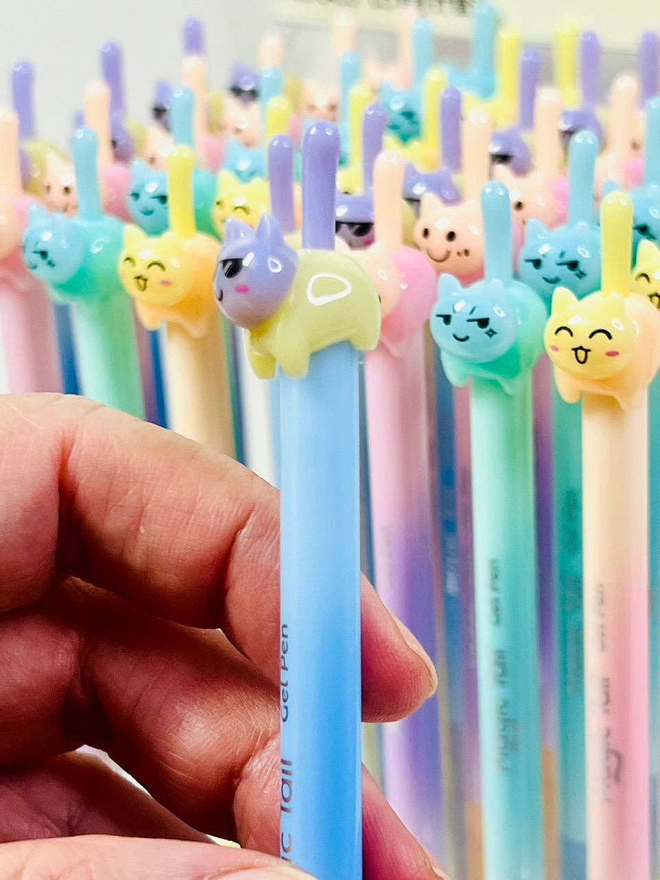 22189 Cat Tail Colors Gel Pen-48