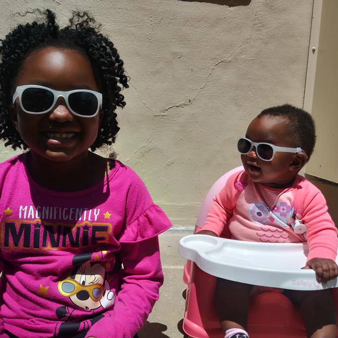 Silver Glitter Sunglasses: Toddler (Ages 2-4) / Purple Polarized Lens